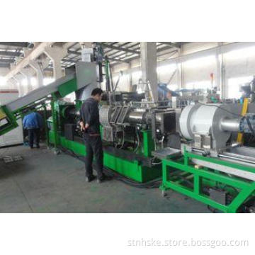 Single screw two stage waste plastic recycling machine for